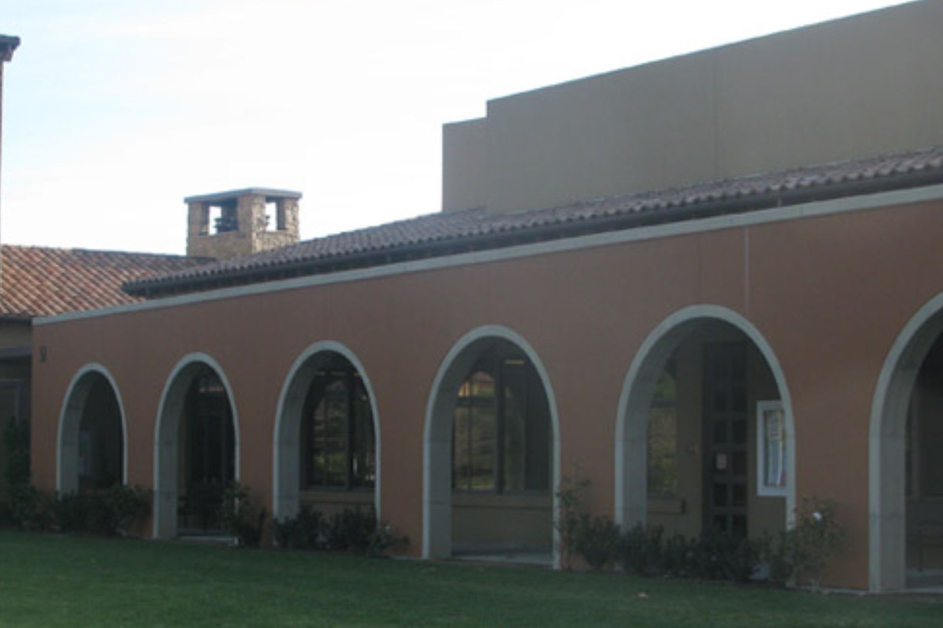 Building with archways